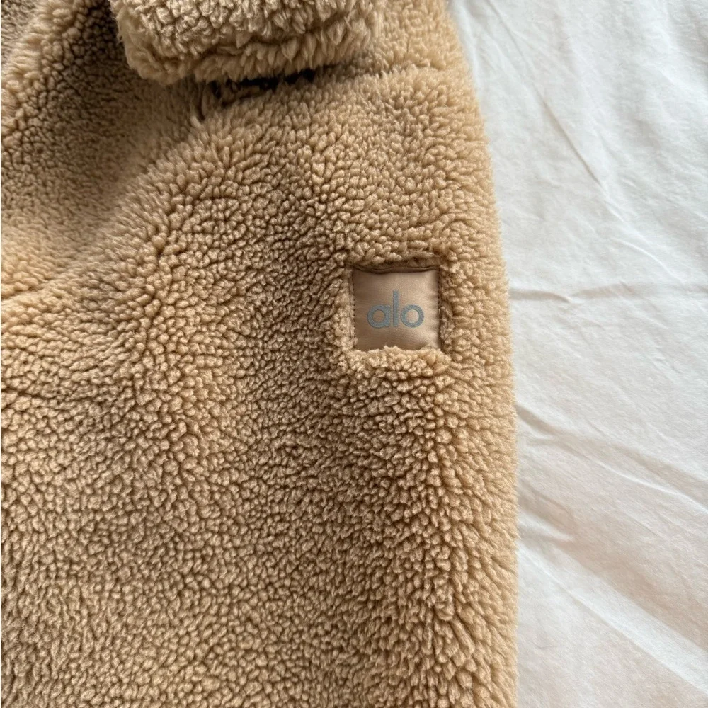 ALO Yoga Tan Teddy Jacket